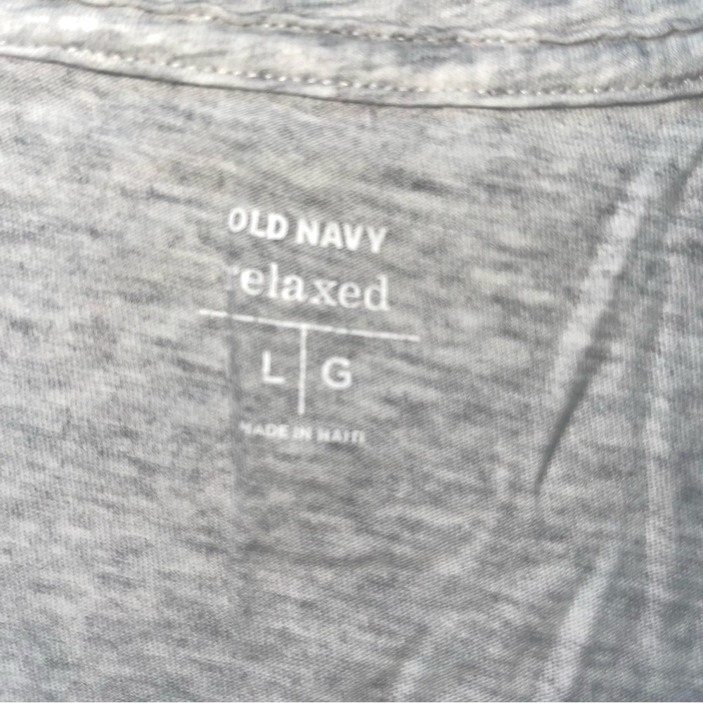 lightly worn tee - Picture 3 of 3